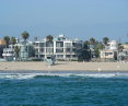 widok zabudowy wybrzeża Venice Beach, Kalifornia