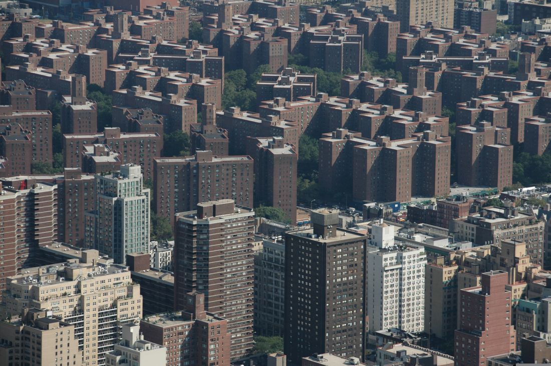 Bronx, dzielnica Nowego Jorku - w USA zarządzanie kryzysem klimatycznym zaczyna się od rozmowy o dyskryminacji ekologicznej; rodzi się pytanie, czy jest to realne podejście do sprawy, czy polityczna zagrywka?