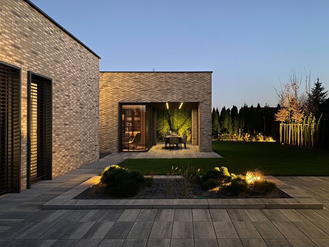 Przykład wykorzystania produktów firmy Feldhaus Klinker Vertriebs - ANNA THUROW Architektura i wnętrza