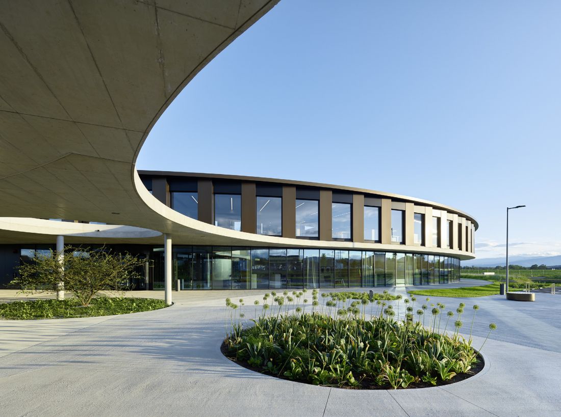 Legero – siedziba główna i Outlet, Graz Biuro projektowe Dietrich | Untertrifaller Architekten ZT GmbH (© 2019 Bruno Klomfar)
