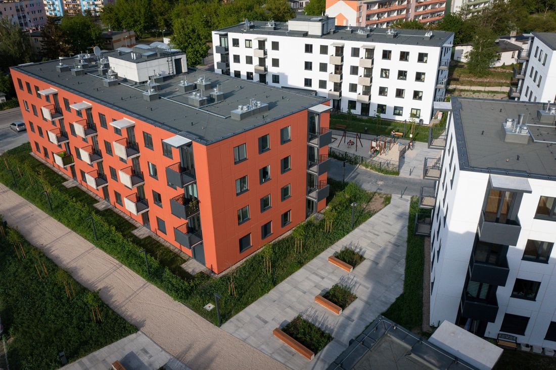 prefabrykowane osiedle w Toruniu przy ul. Okólnej, PFR Nieruchomości (proj.: S.A.M.I Architekci, realizacja: Pekabex Bet)