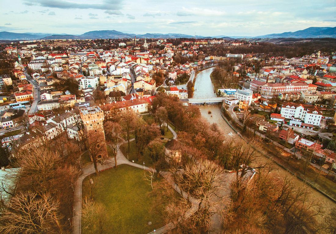 miasta dzieli rzeka Olza