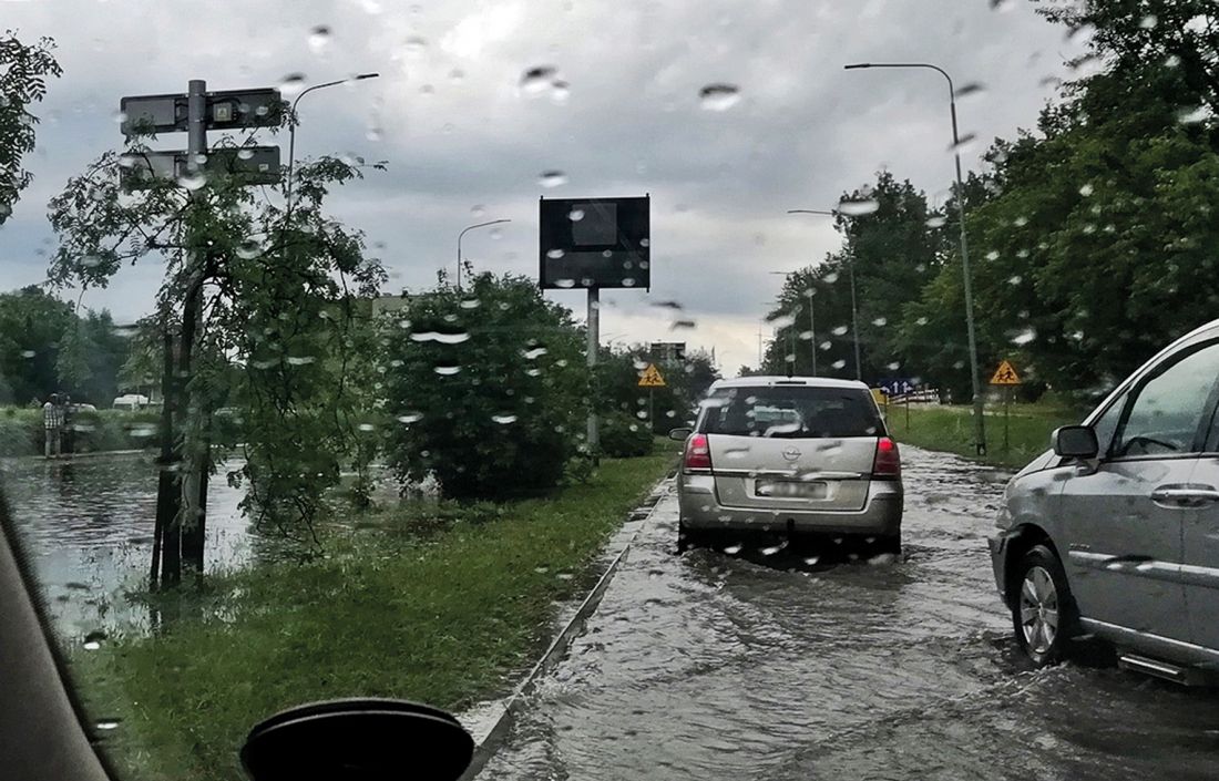 Opad nawalny w Kołobrzegu w lipcu 2021