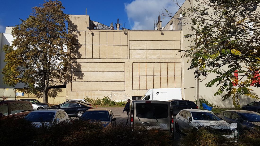 Stelaże po billboardach prz ul. 27 Grudnia w Poznaniu