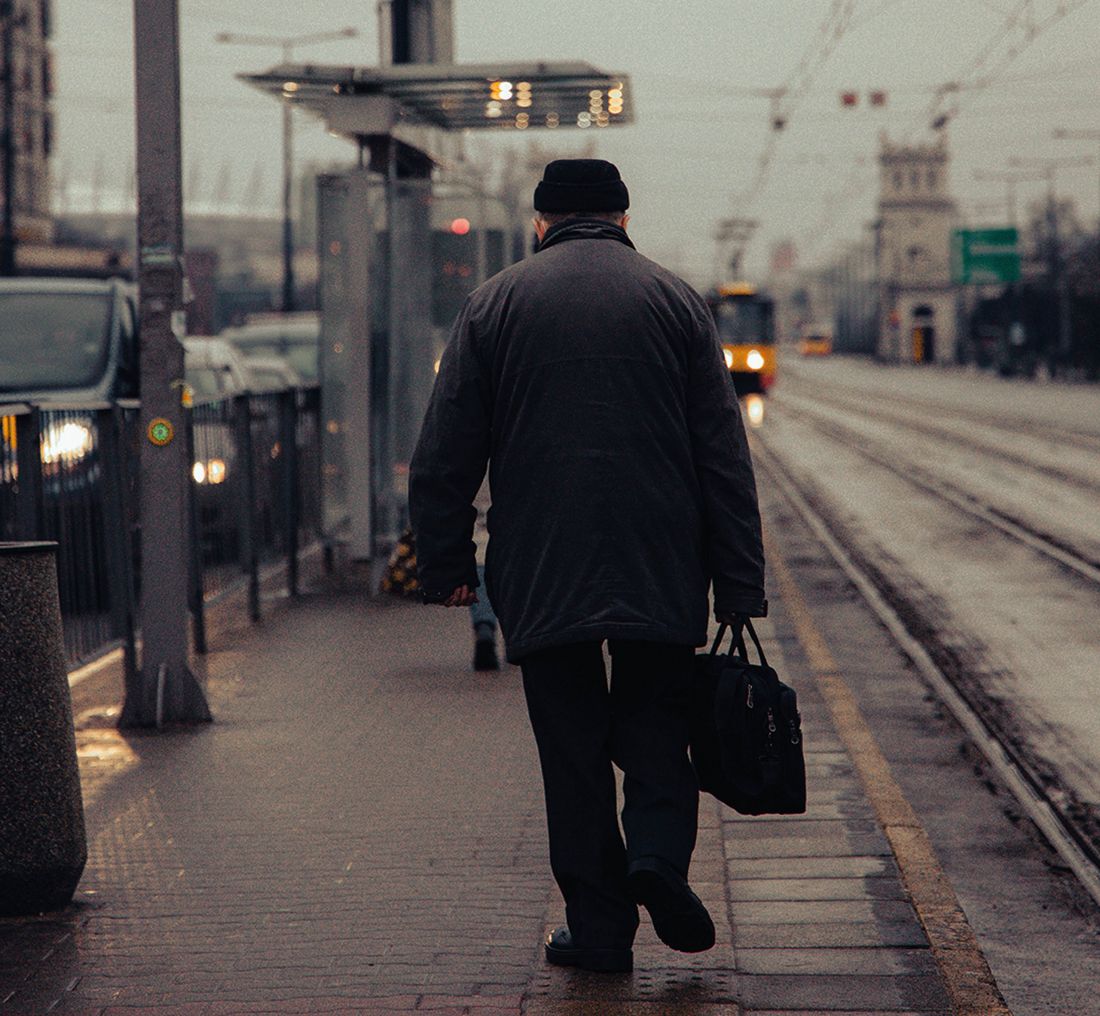 duże metropolie za dnia zapełniają się tysiącami przyjezdnych, którzy nocą opuszczą je i wrócą do swoich miejscowości