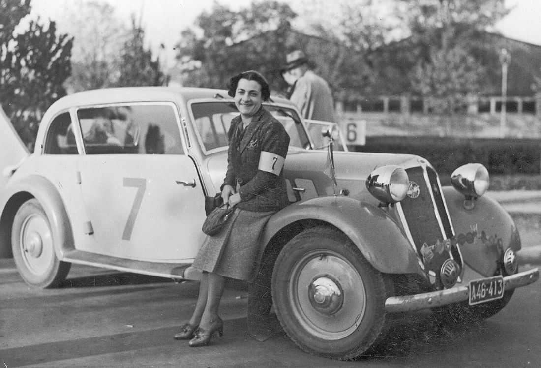 rajd samochodowy kobiet na trasie Warszawa-Gdynia-Warszawa, 1937