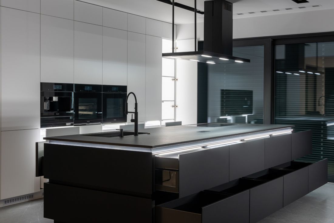 AvanTech YOU Inlay w wyspie kuchennej