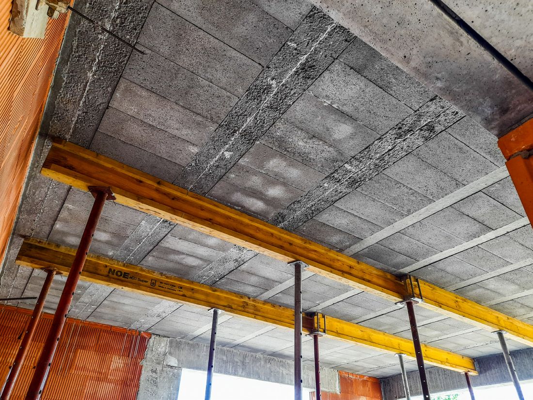 Montaż stropu gęstożebrowego TECHNOBETON na osiedlu domów w zabudowie bliźniaczej w Lublinie