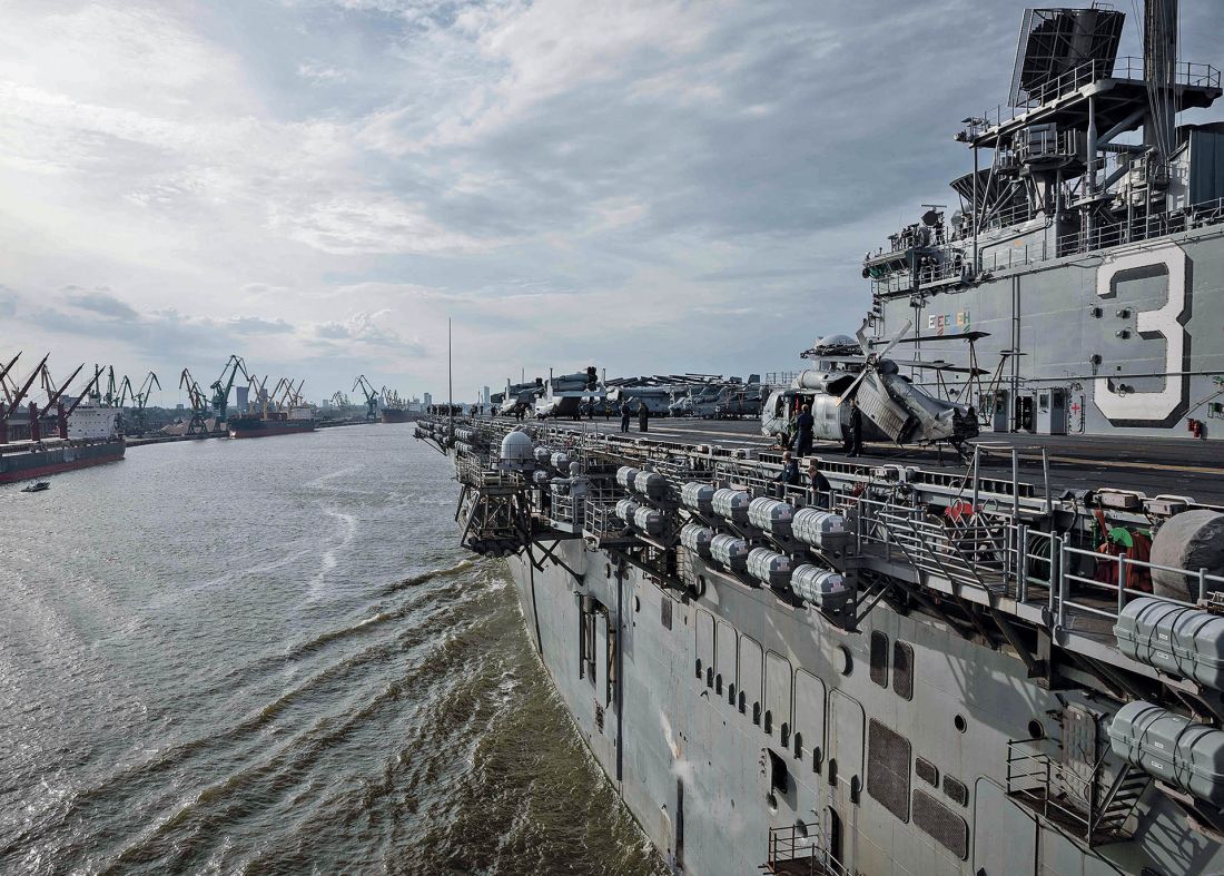 USS Kearsarge w tej misji odwiedza bałtyckie porty, byśmy mogli spać spokojniej