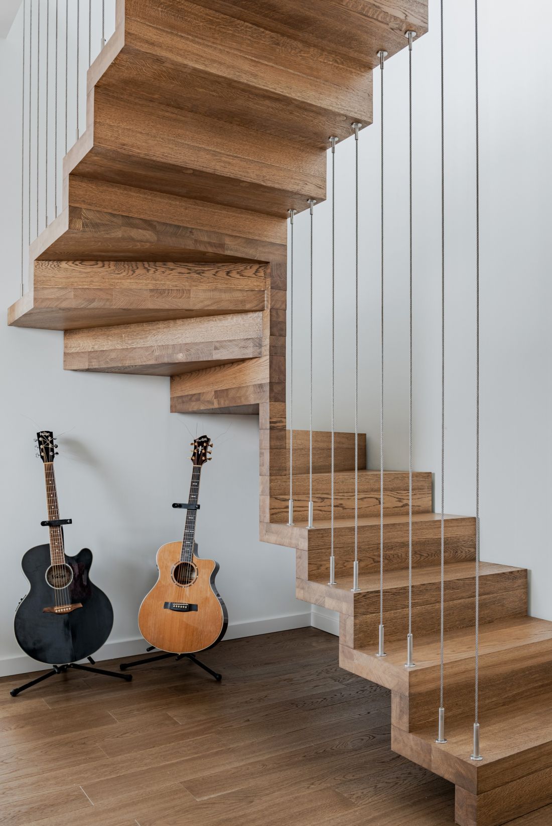Schody inspirowane gitarą 