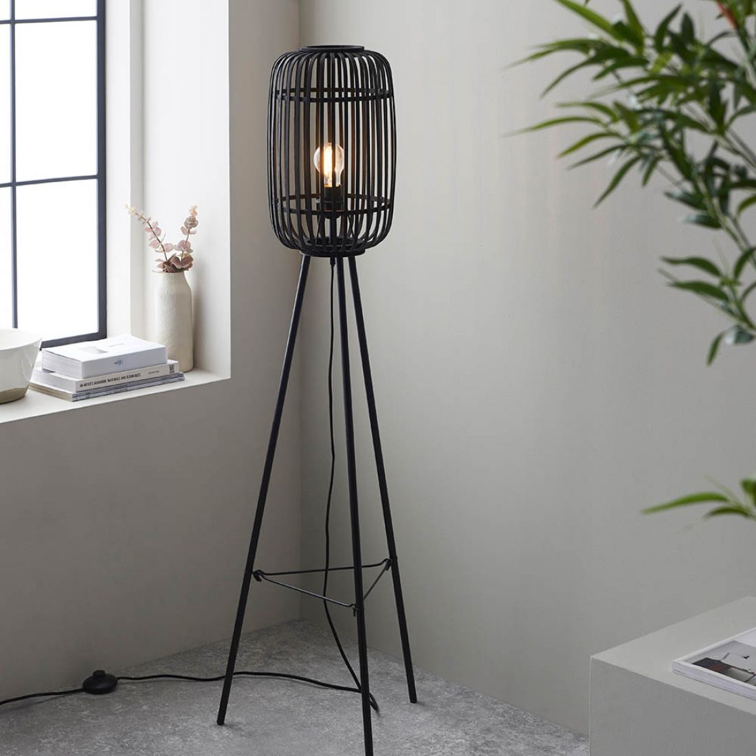 Lampa podłogow w stylu boho Mathias