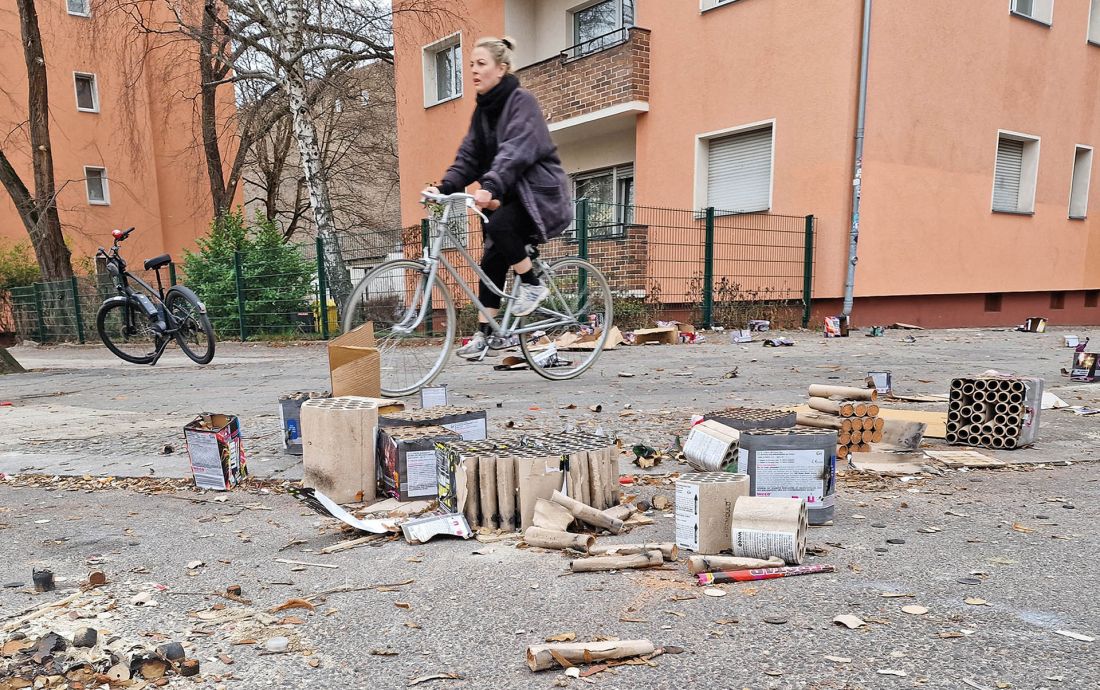 Berlin często bywa brudny - tu pobojowisko po sylwestrowej strzelaninie
