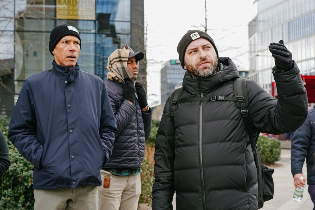 Inicjatorem projektu jest Kuba Snopek. Na zdjęciu z Erikiem Harrisonem