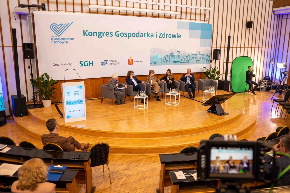 Od lewej: profesor Jacek Sierak, Jacek Karnowski, Hanna Zdanowski, Renata Kaznowska, Konrad Fijołek