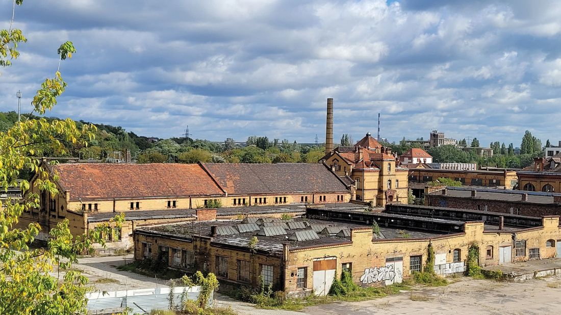 teren Starej Rzeźni, której zabytkowa struktura ma zostać silnie dogęszczona zabudową mieszkalną i biurową według projektu JSK Architekci