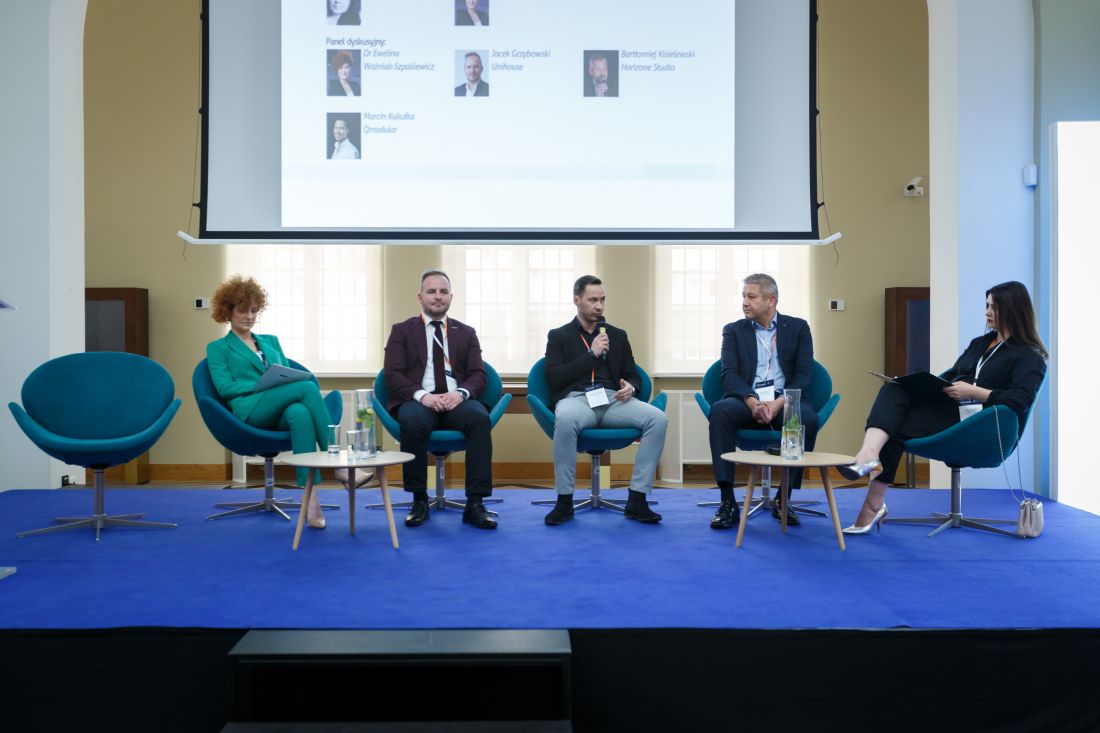 od lewej: Ewelina Woźniak-Szpakiewicz, Jacek Grzybowski, Marcin Kukułka, Bartłomiej Kisielewski, Małgorzata Tomczak