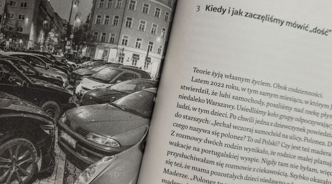 „Autoholizm. Jak odstawić samochód w polskim mieście”