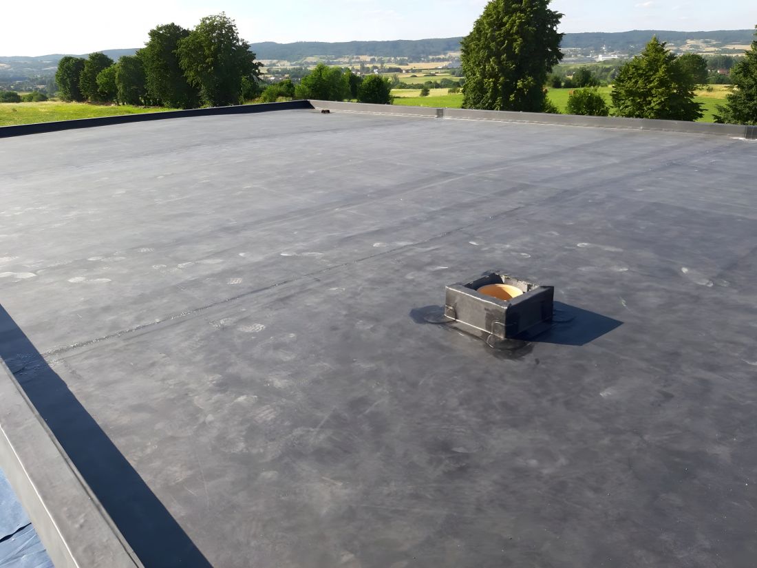 Dach płaski
z membraną EPDM