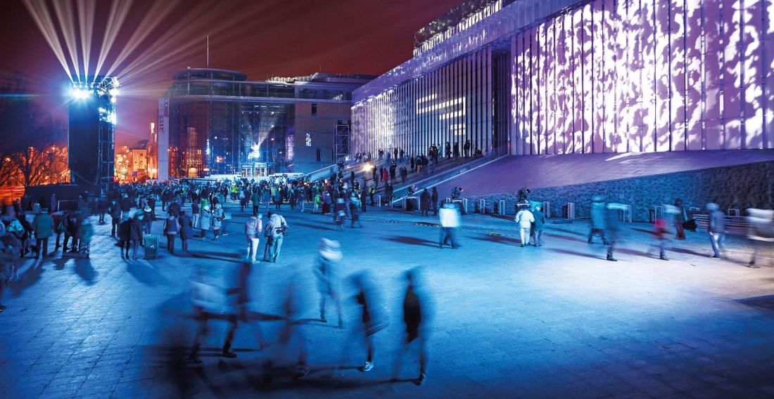 Centrum Spotkania Kultur, w tle Lubelskie Centrum Konferencyjne 
