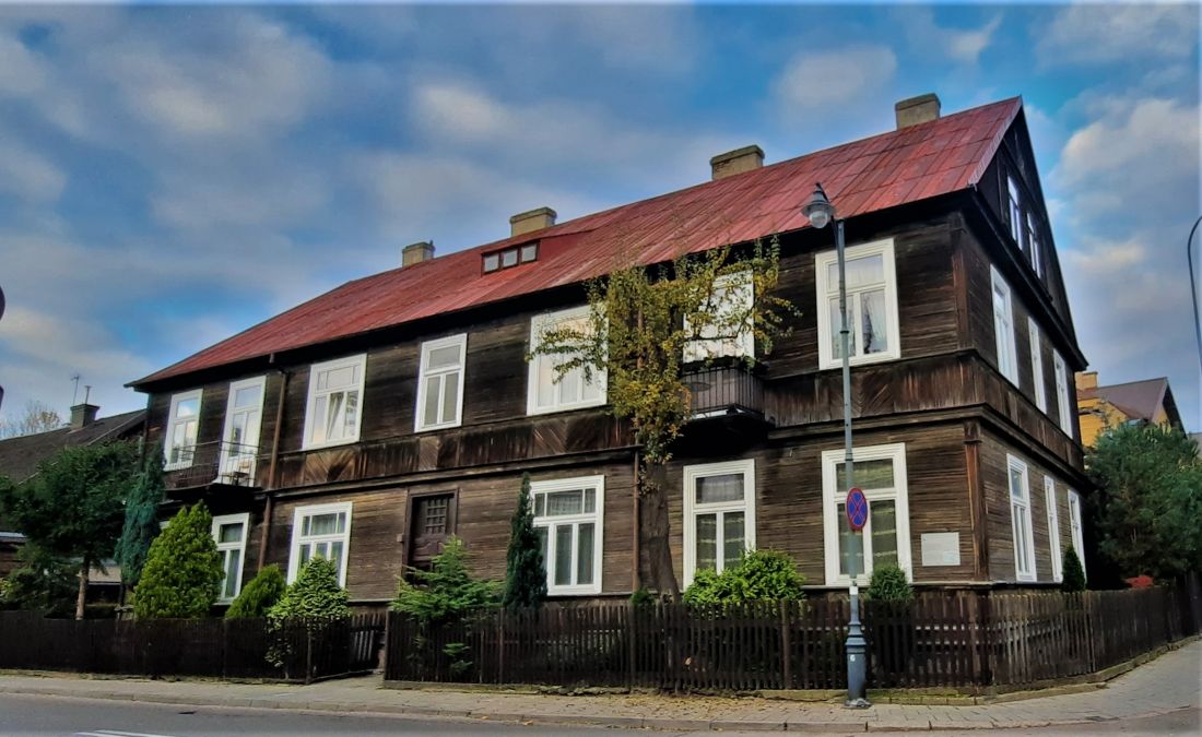 dom przy ulicy złotej, który był inspiracją dla architekta