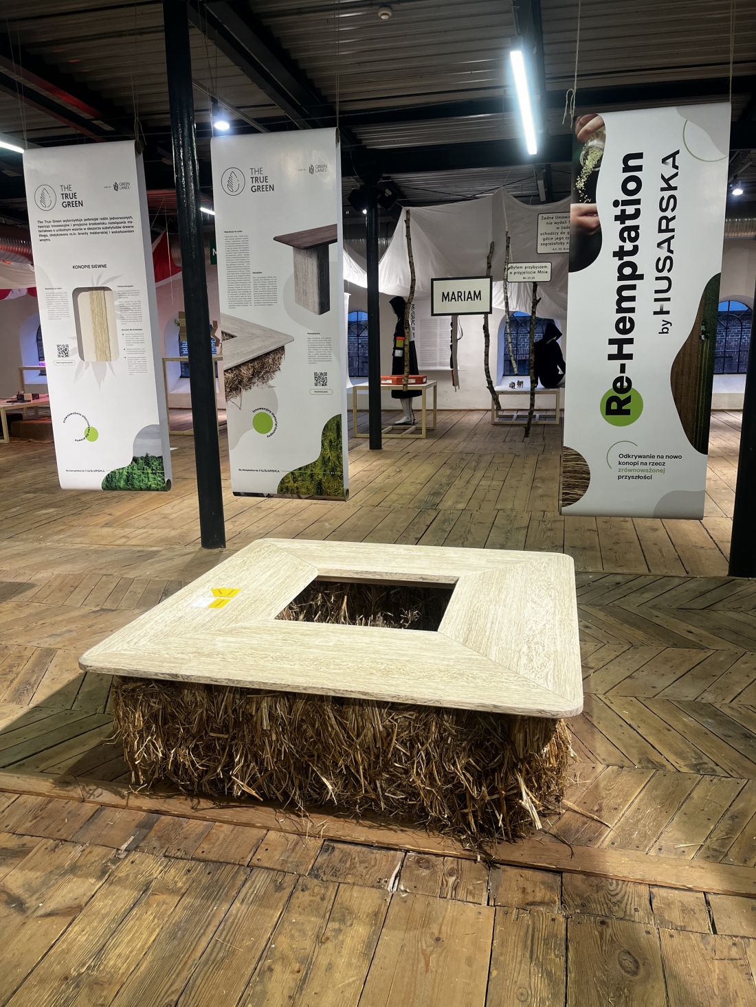 Wystawa Re-Hemptation na Łódź Design Festival 