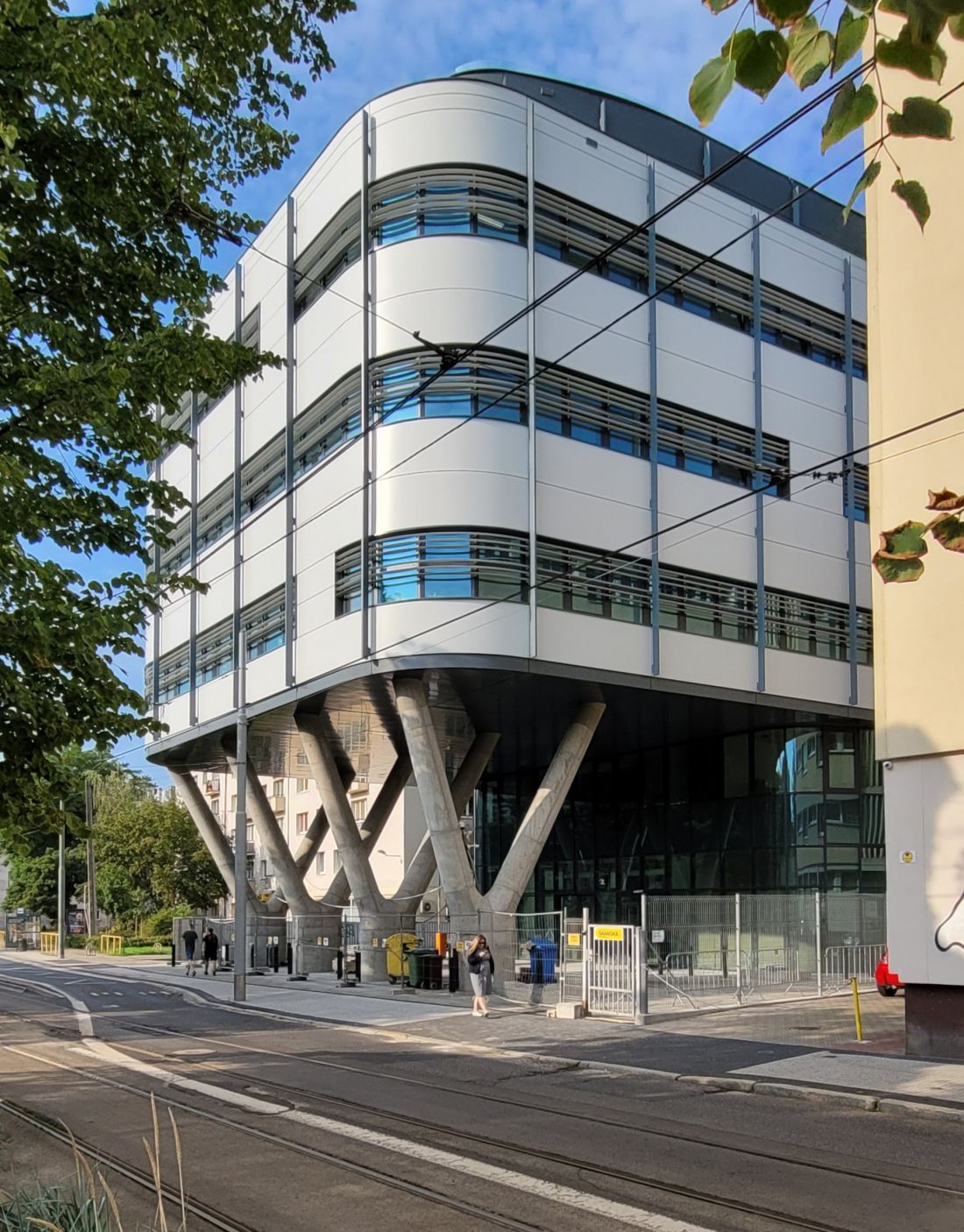 nowe skrzydło Wielkopolskiego Centrum Onkologii, Poznań, ul. Strzelecka