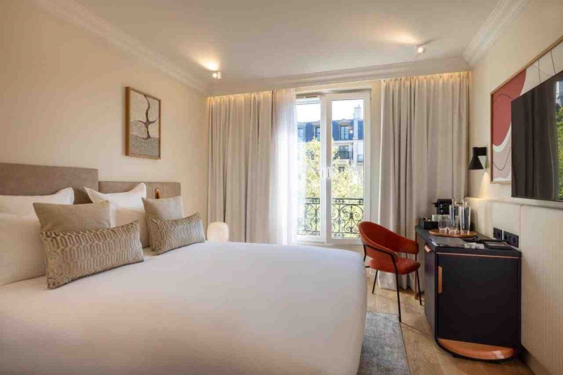 Butikowy hotel w Paryżu projektu Tremend już otwarty, a w nim prace polskich artystów!