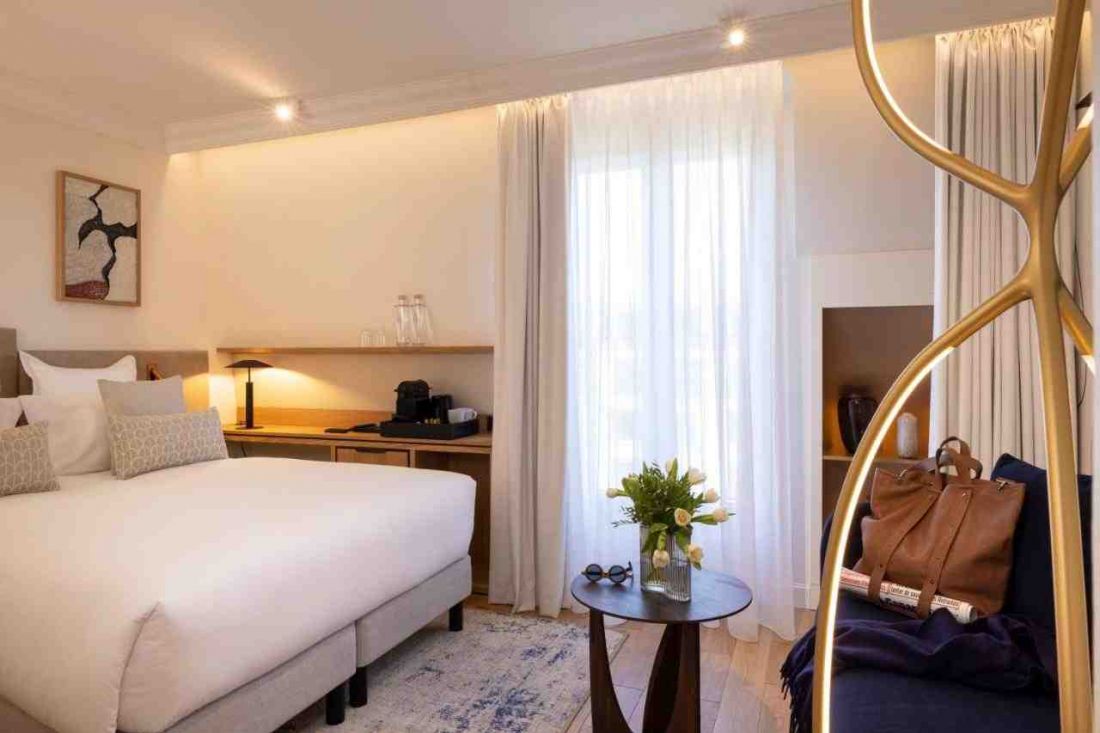 Butikowy hotel w Paryżu projektu Tremend już otwarty, a w nim prace polskich artystów!