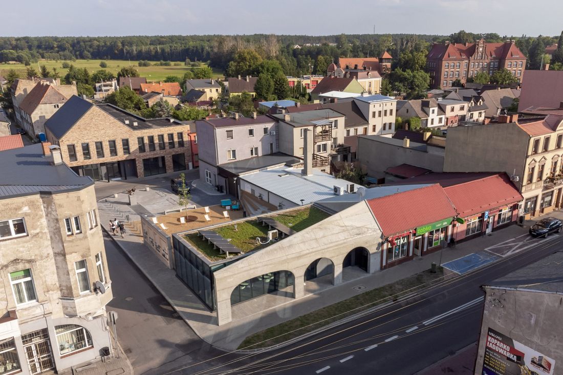 Skwer Usług Kultury – „Przystanek Edukacja”, Wieleń autorzy: Neostudio Architekci, architekci: Bartosz Dawid Jarosz, Paweł Świerkowski, Tomasz Sołtysiak