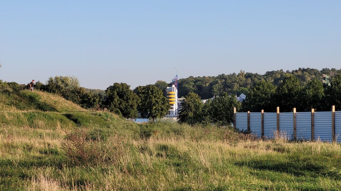 grodzony teren pod inwestycję Malta View, Poznań