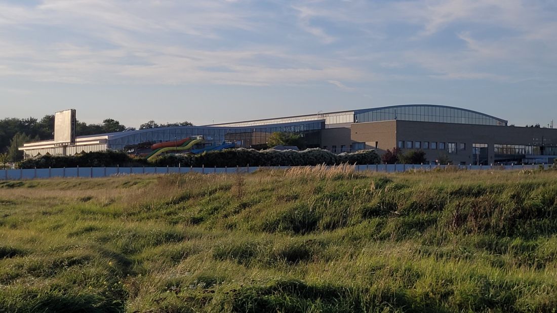 termy Maltańskie, widok ogólny od wschodu z terenu pod inwestycję Malta View