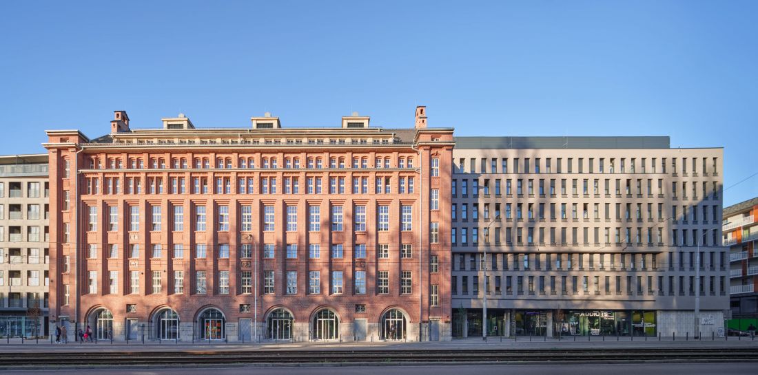 pierzeja ulicy Sienkiewicza we Wrocławiu