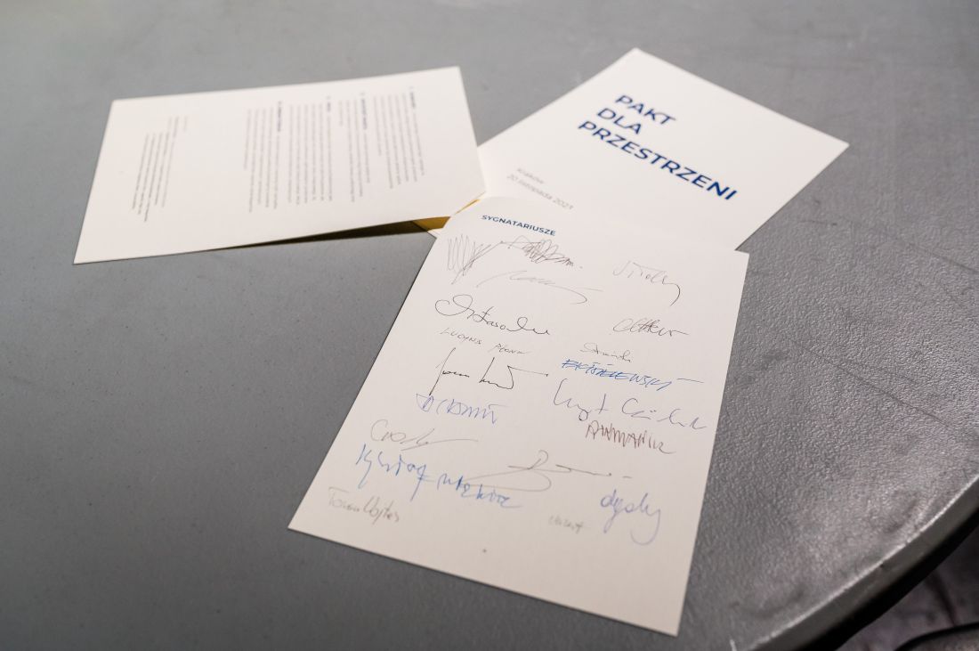dokument inauguracyjny podpisany przez sygnatariuszy, do których mogą dołączyć kolejni krakowianie i krakowianki