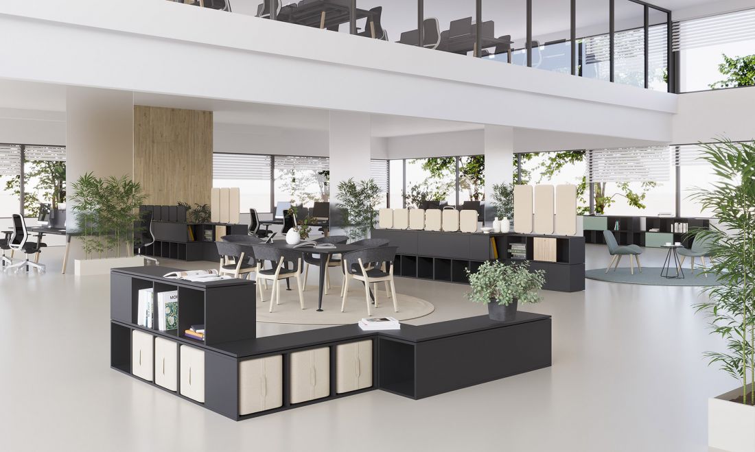 System modułowy Oxo - Nowy Styl, krzesła Njord, stół Comta - KuschCo