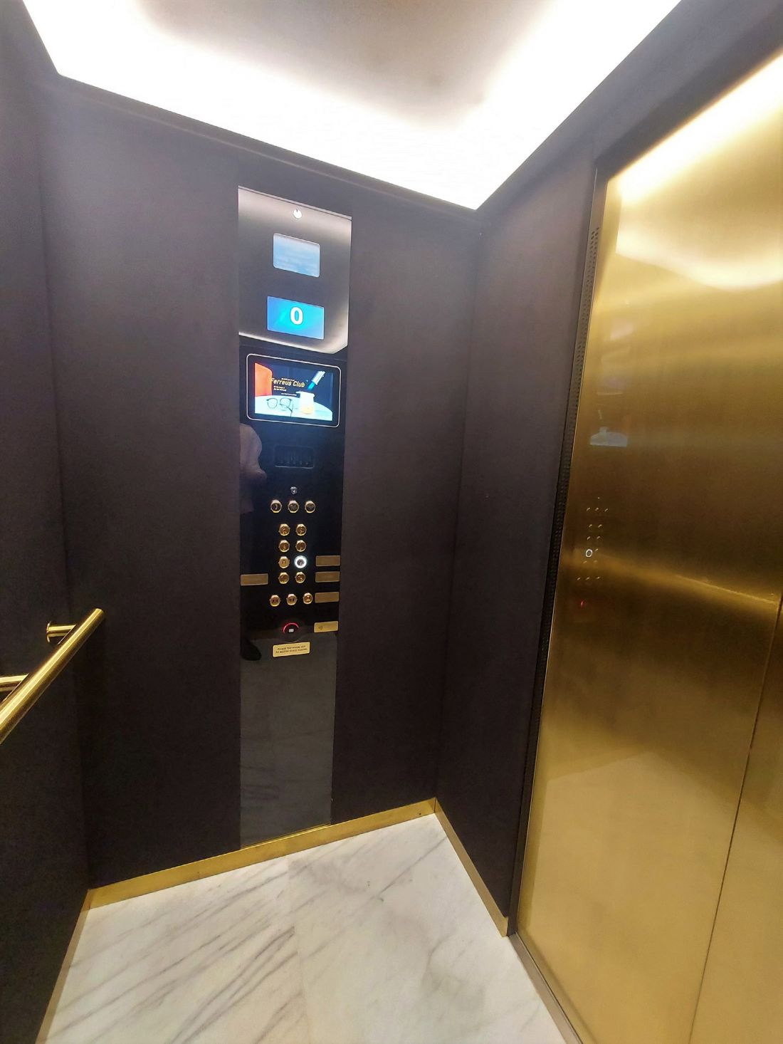 COLOREX LIFT – polski producent i projektant własnej marki dźwigów