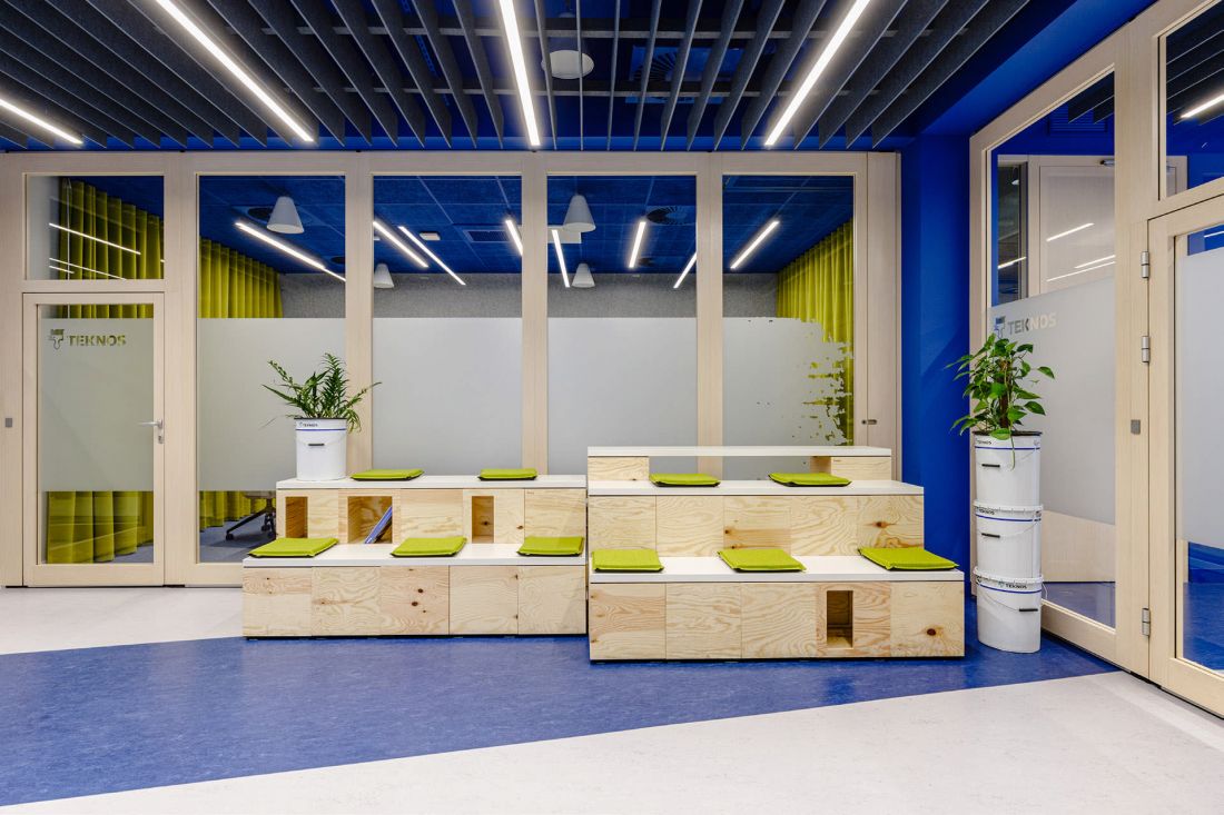 Teknos, Warszawa