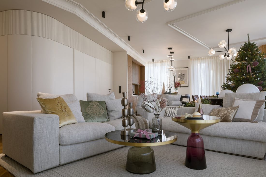 Centralnym punktem części wypoczynkowej jest narożna sofa