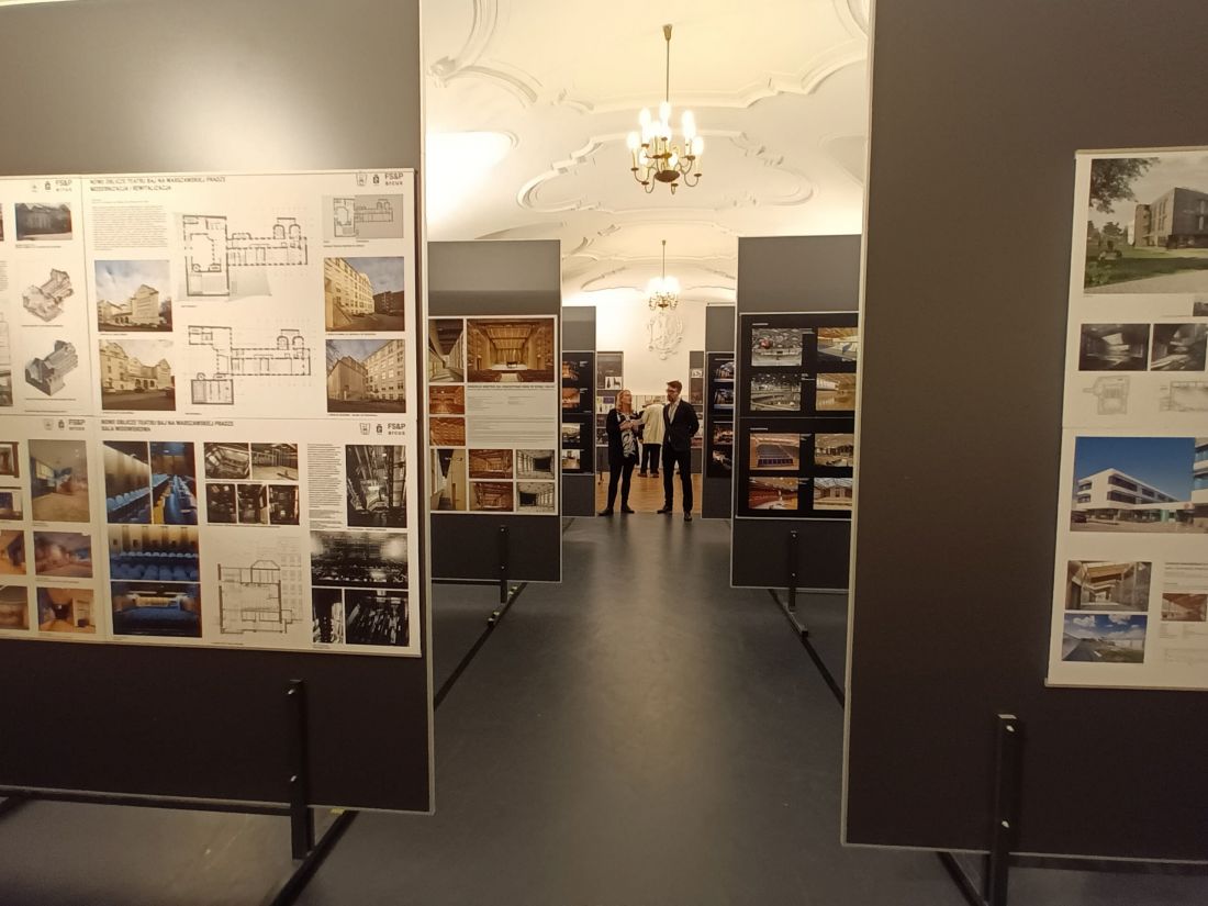 wystawa w Sali Senatu Akademii Teatralnej