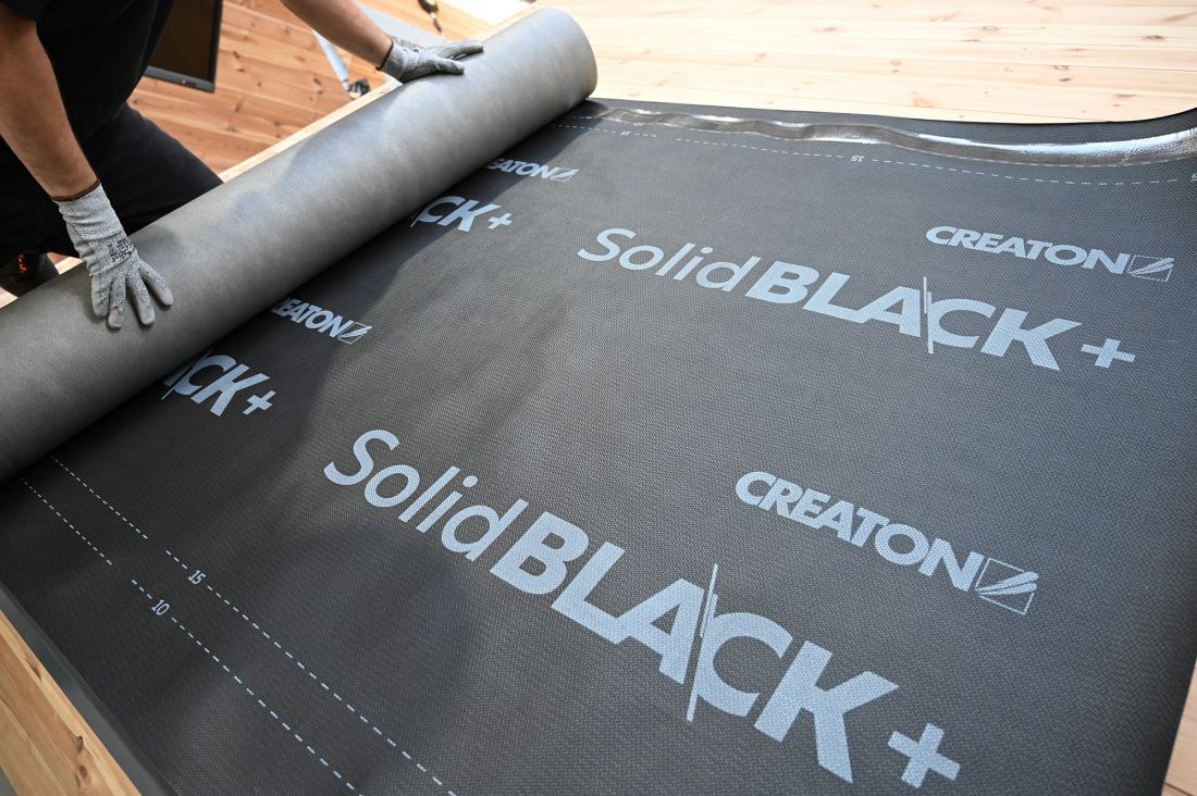 Nowość na rynku - membrana SolidBLACK+ o wyjątkowych parametrach i wytrzymałości