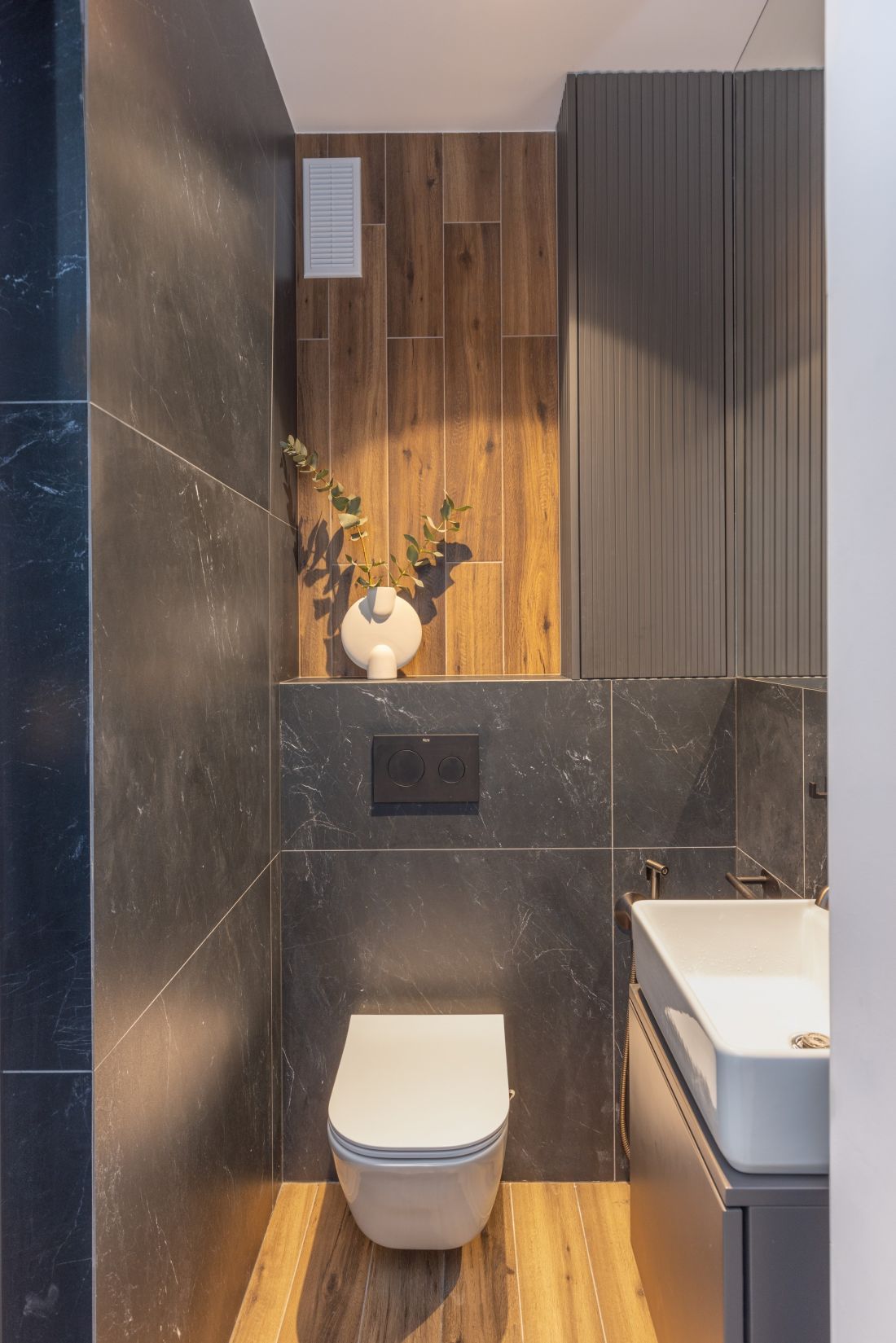 Architektom udało się wydzielić osobną toaletę