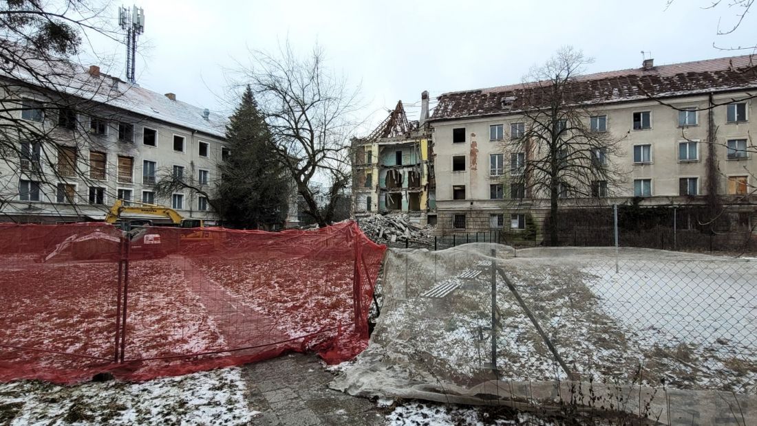 zespół domów studenckich przy ul. Dożynkowej w Poznaniu