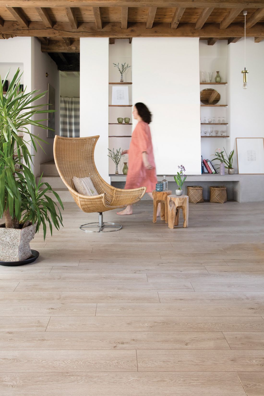 Panele laminowane z kolekcji Hydro24 w kolorze Dąb Spokojny