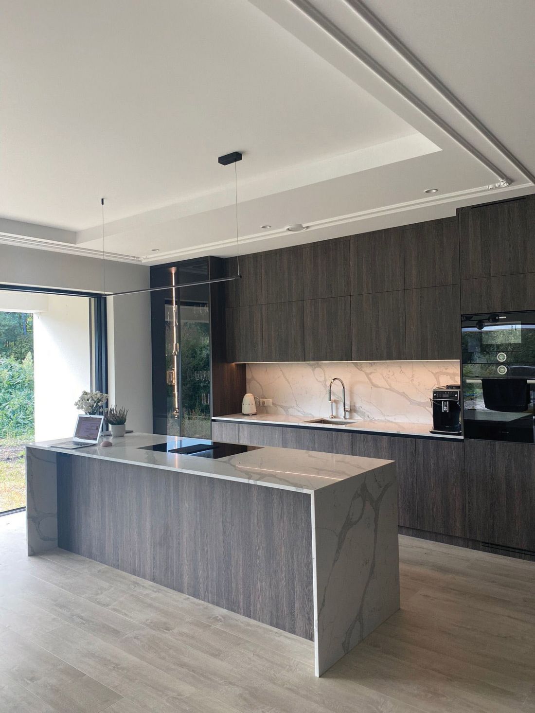 Konglomerat kwarcowy Avant Quartz 7500 Calacatta Arras wyk. Kamieniarstwo Tomulewicz