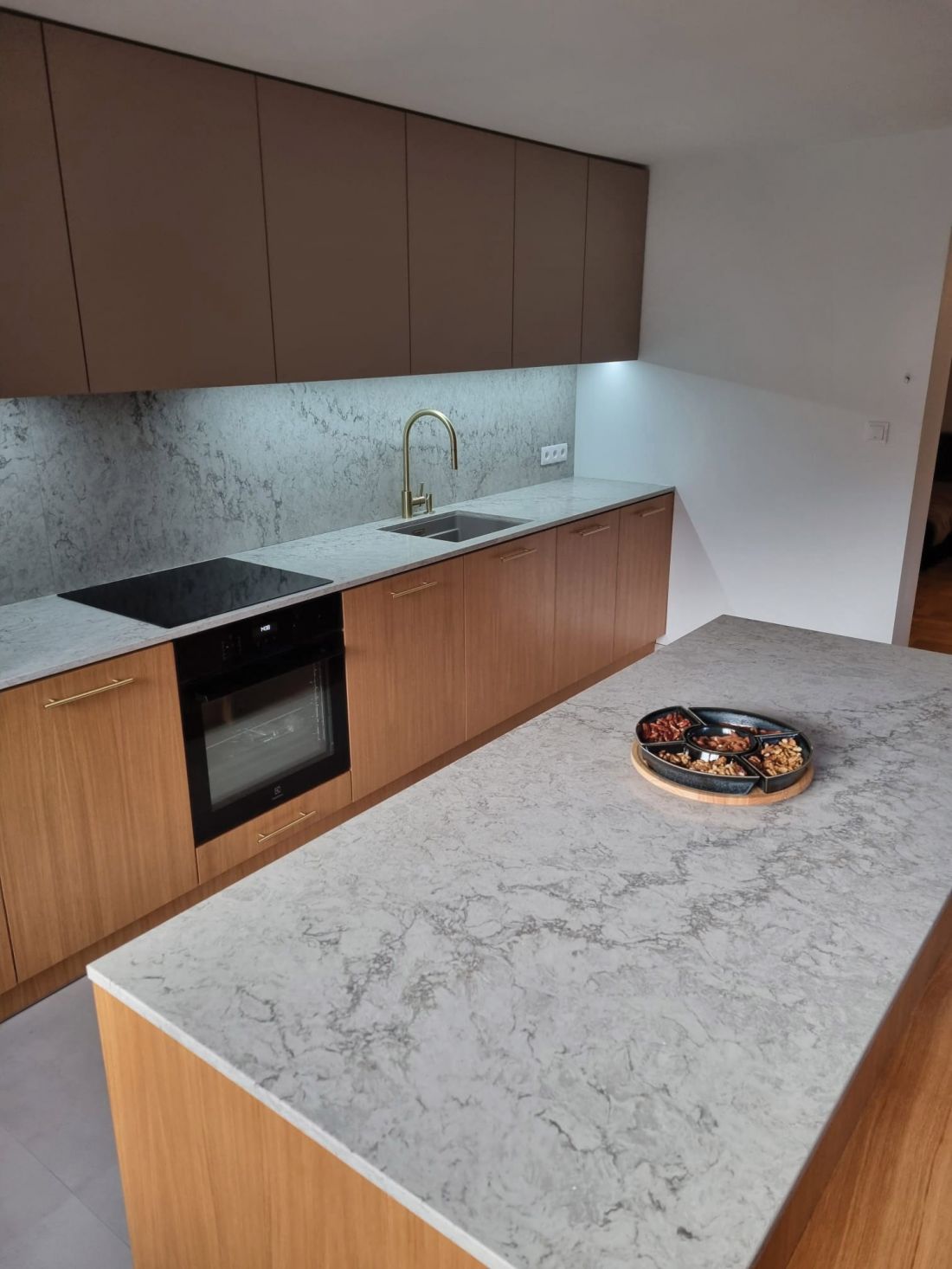 Konglomerat kwarcowy Caesarstone 6046 Moorland Fog wyk. Discover Stone