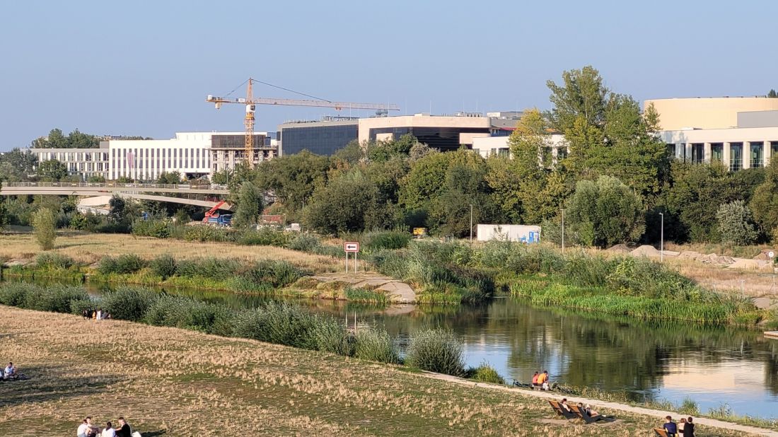 kampus Politechniki Poznańskiej, widok ogólny z mostu św. Rocha