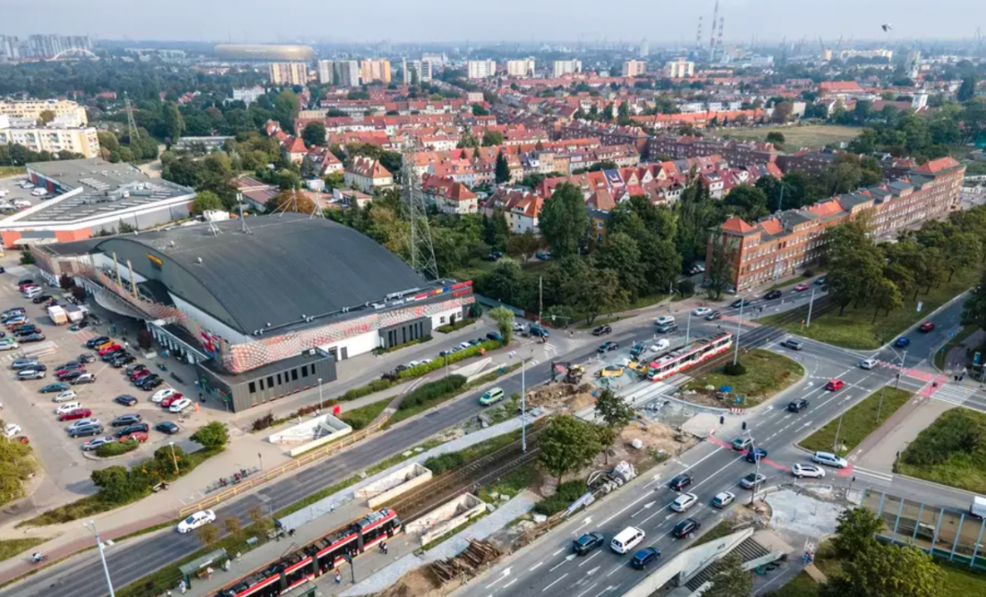 Jedno z przejść budowane jest przy al. Rzeczypospolitej