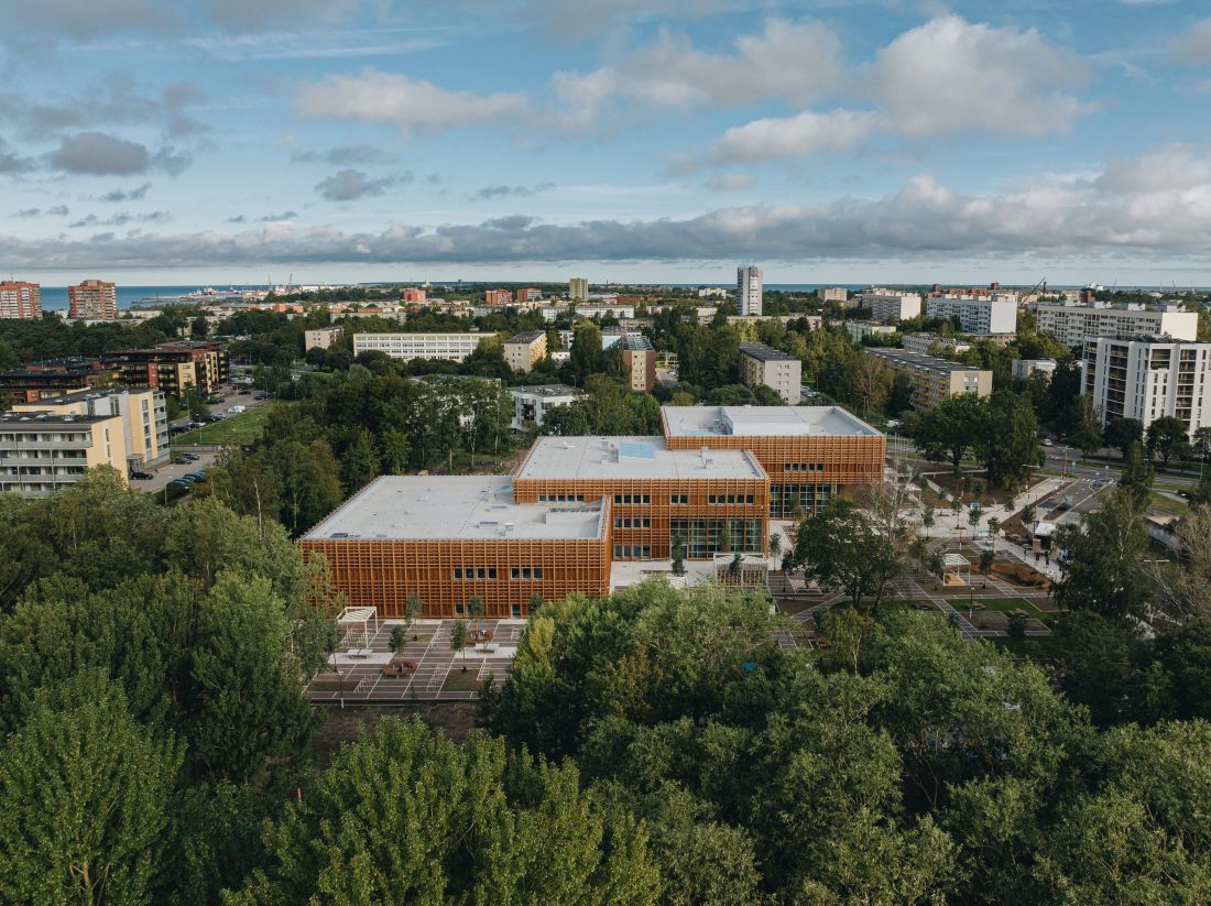 Widok na Pelgulinna State Secondary School z lotu ptaka