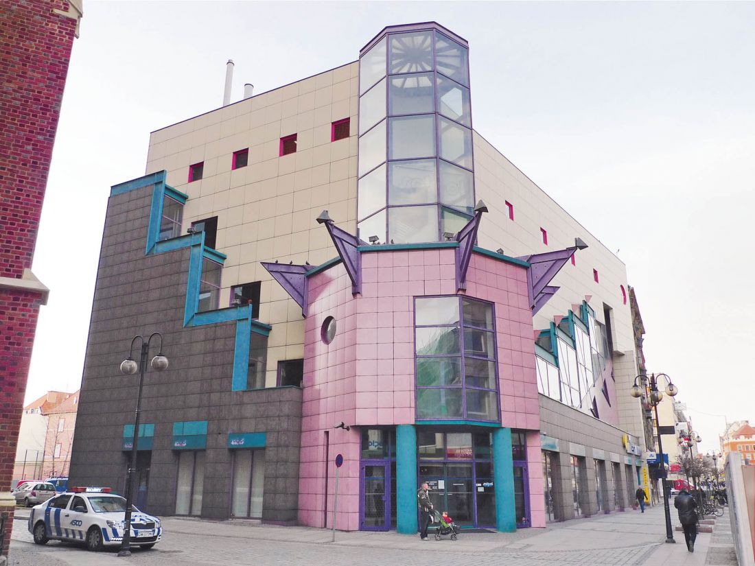 dom towarowy Solpol (rozebrany w 2022 roku), Wrocław