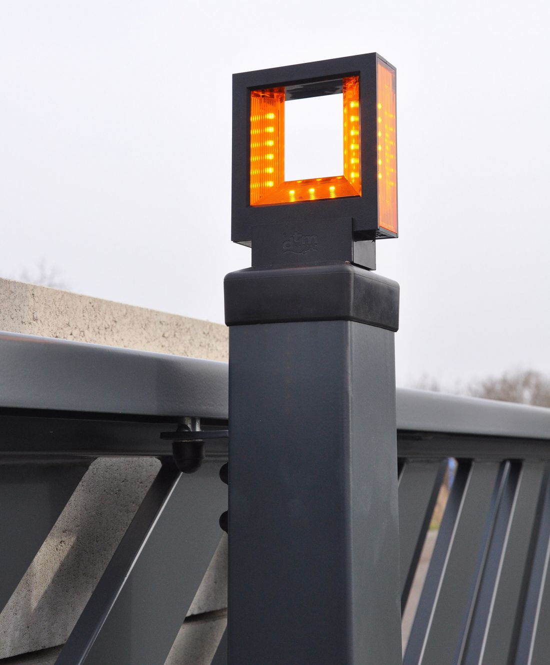 LAMPA QUADRO