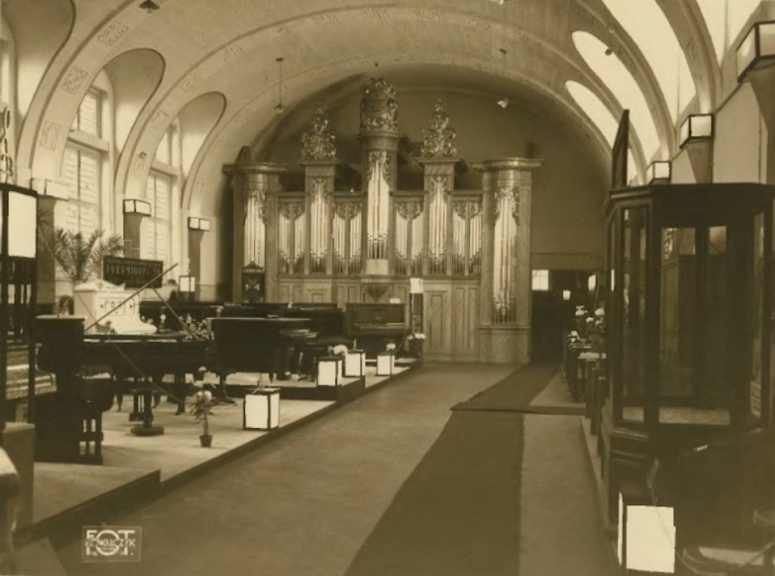 Betonhaus jako hala instrumentów muzycznych podczas Powszechnej Wystawy Krajowej w 1929 roku